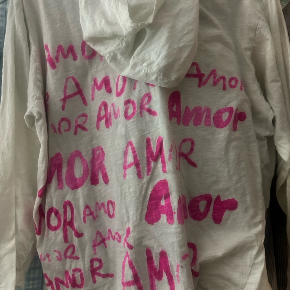 MP white hoodie AMOR/LOVE t-shirt